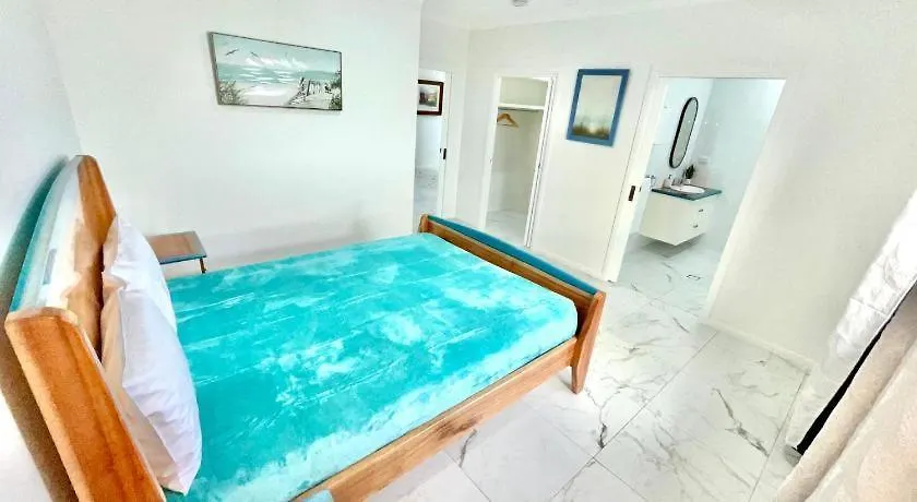 *** Holiday park Hinchinbrook Resorts Management Pty Ltd Lucinda Australia